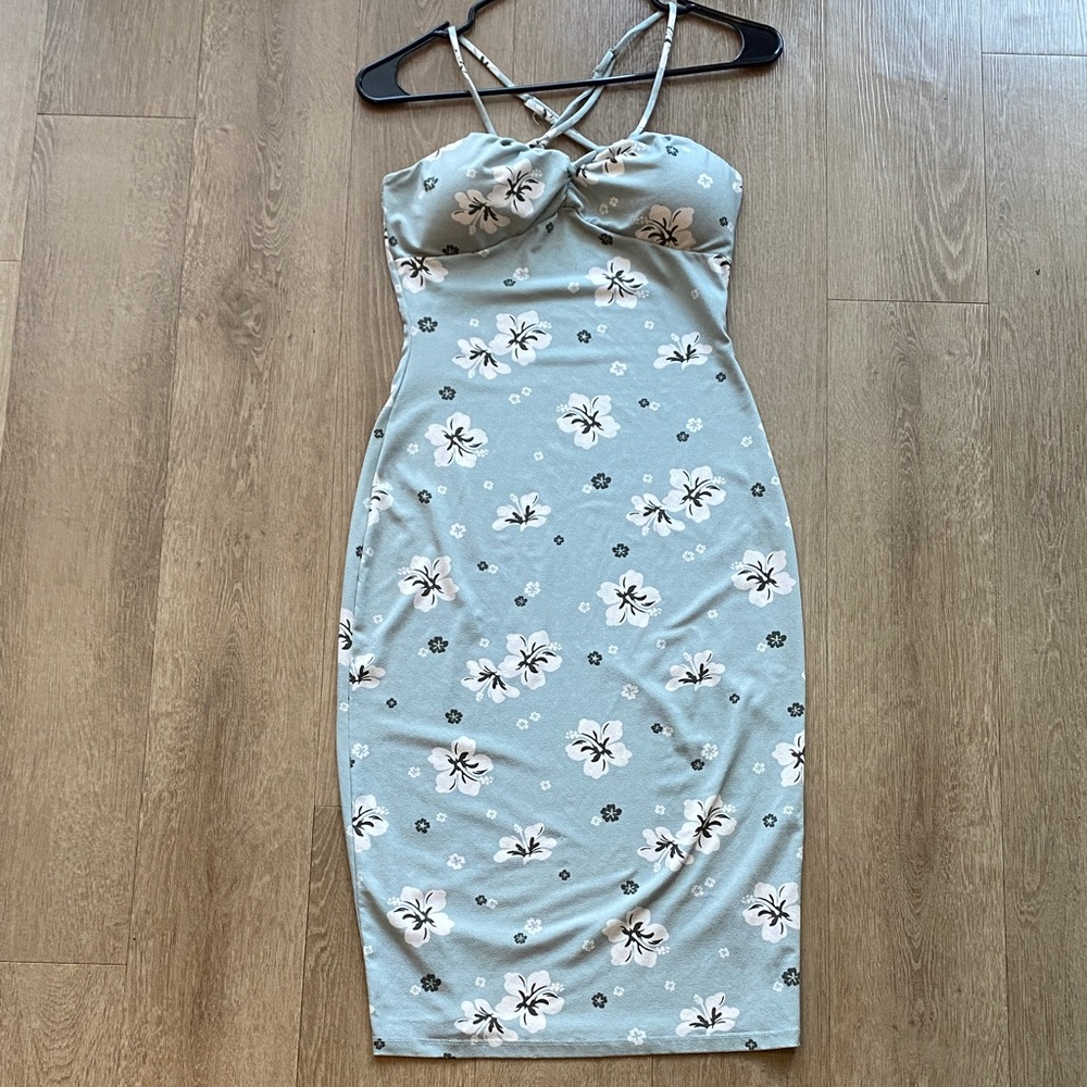 🌺 Hibiscus Bodycon Midi Dress